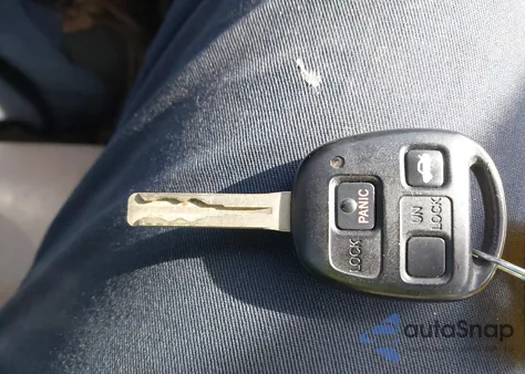 2002 Lexus Es 300 из США, поврежденный, VIN JTHBF30G220036098